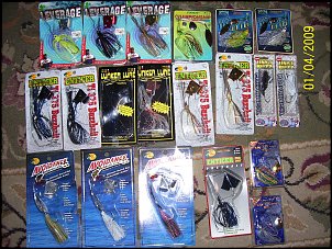 Click image for larger version

Name:	BuzzSpinnerbaits 1-2008 002.jpg
Views:	616
Size:	695.9 KB
ID:	3015
