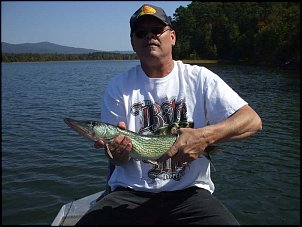 Click image for larger version

Name:	Nuther-big-Pickerel-10-10-1.jpg
Views:	351
Size:	42.9 KB
ID:	5878