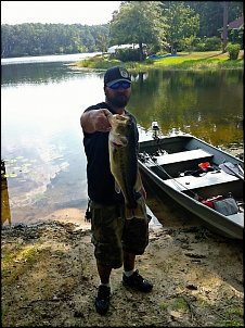 Click image for larger version

Name:	4lb bass.jpg
Views:	421
Size:	160.3 KB
ID:	6156