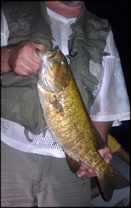 Click image for larger version

Name:	bobs smallmouth from river small.jpg
Views:	321
Size:	198.6 KB
ID:	8093
